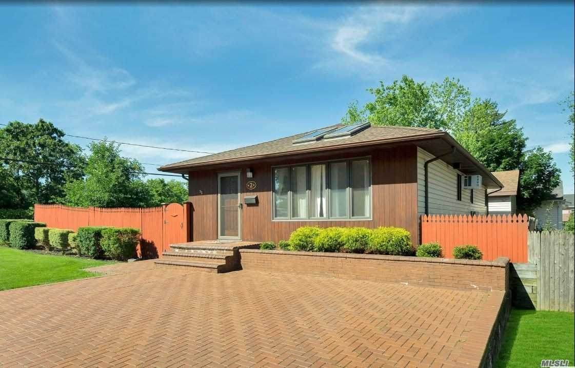 2 Wallace Drive - Photo 1