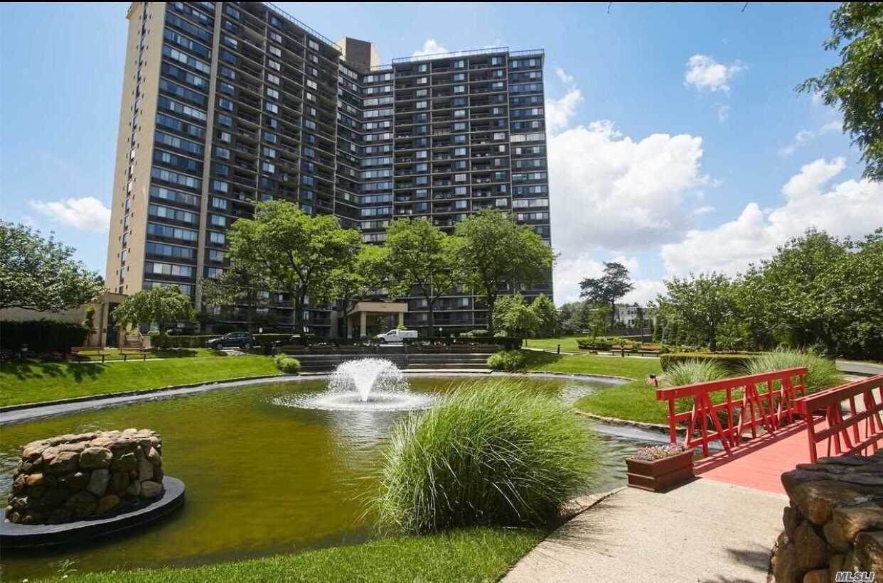 2 Bayclub Drive - Photo 1