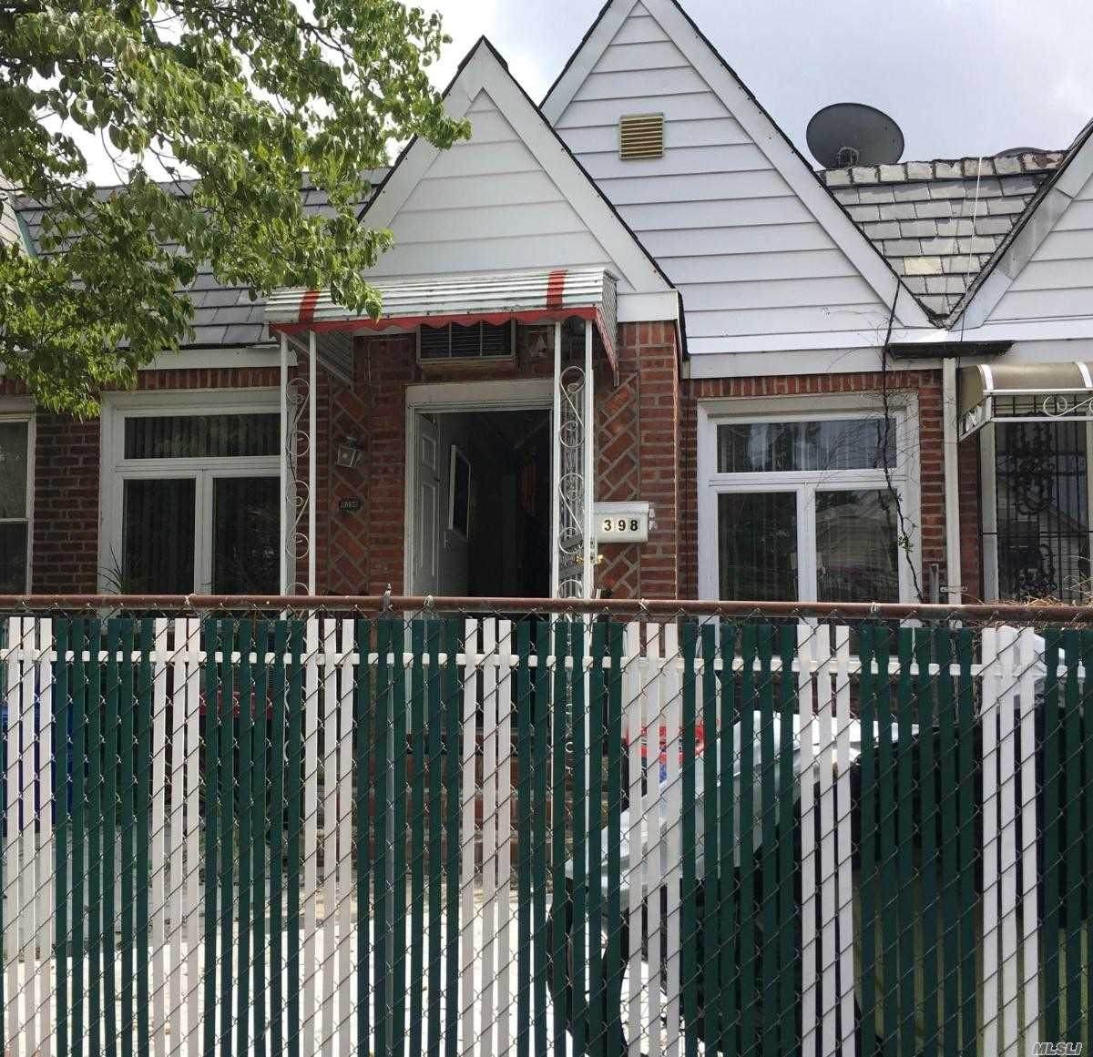 63-98 Alderton Street - Photo 1