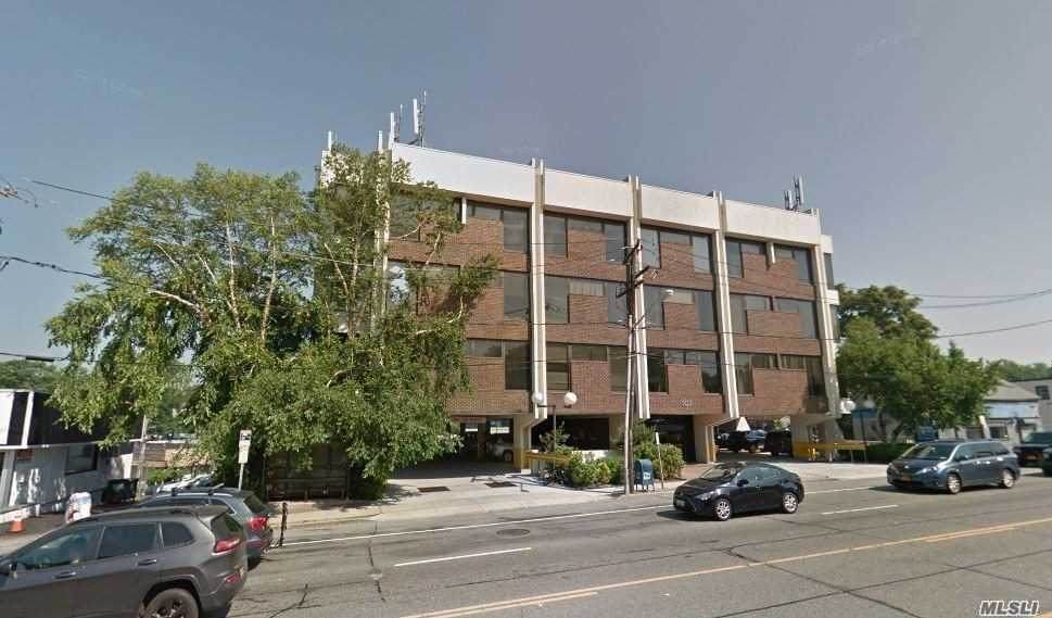 107 Northern Boulevard - Photo 1