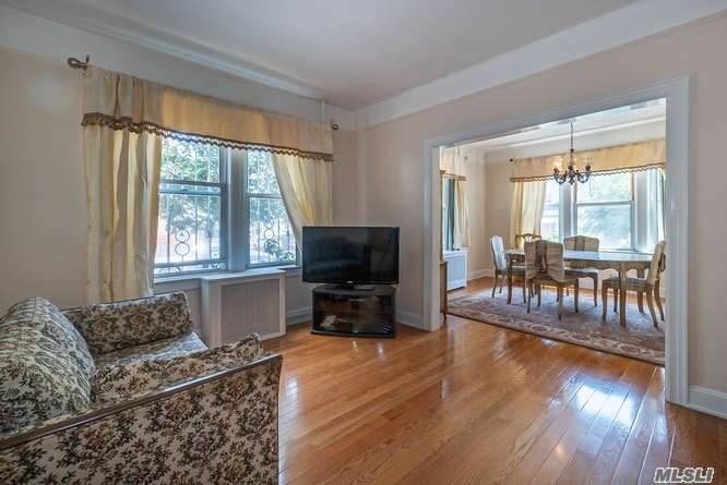 95-25 42nd Avenue - Photo 1