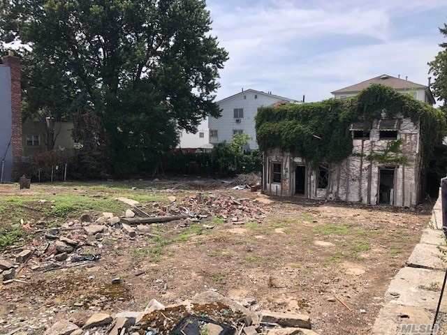 936 Crescent Street - Photo 1