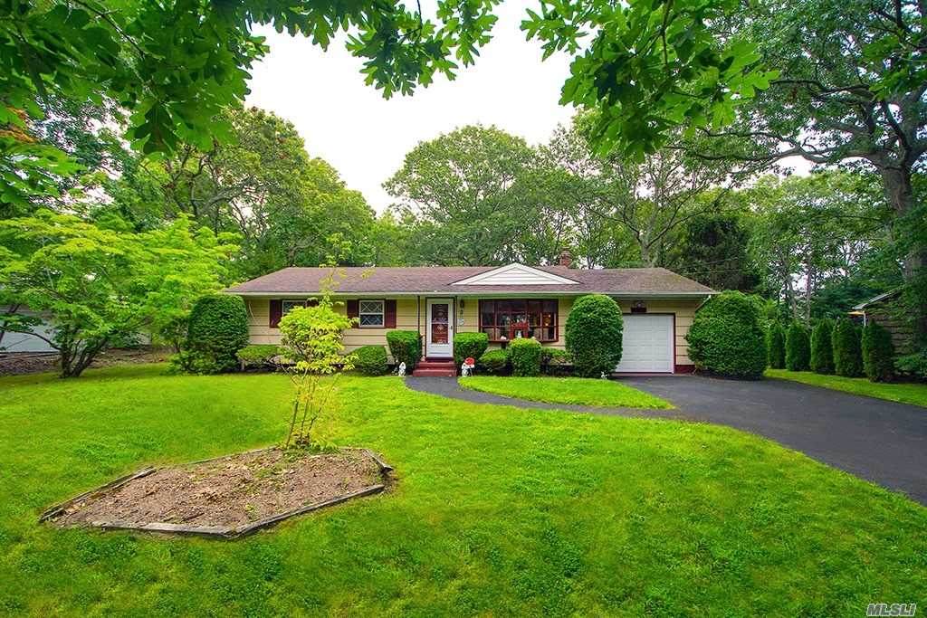 6 Pine Tree Court - Photo 1