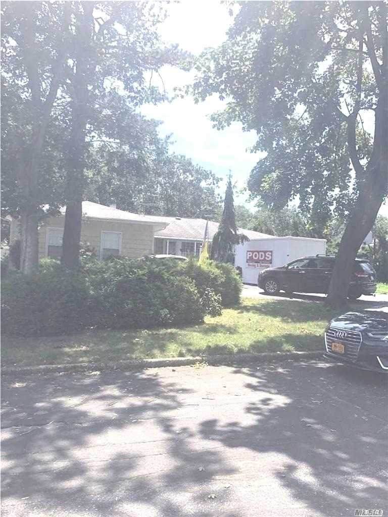 10 Berwyn Drive - Photo 1
