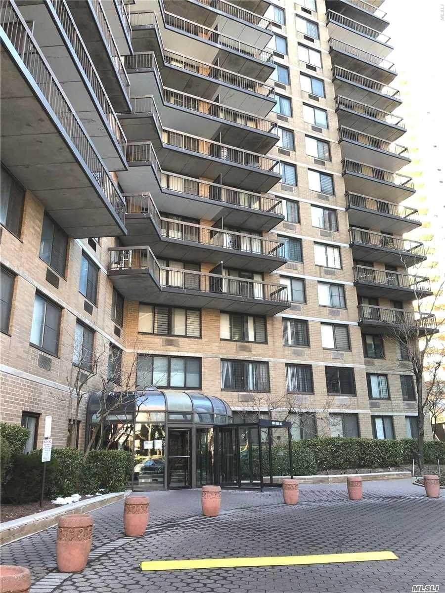 138-35 Elder Avenue - Photo 1