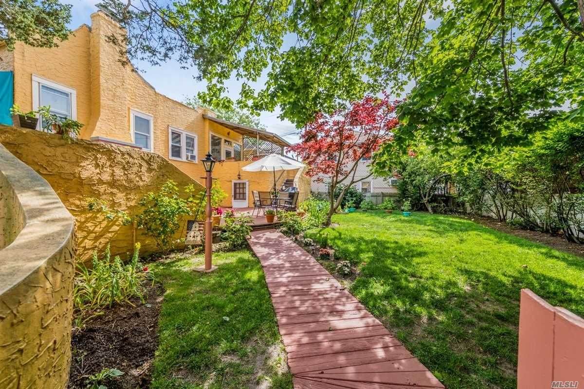 134 Harding Avenue - Photo 1