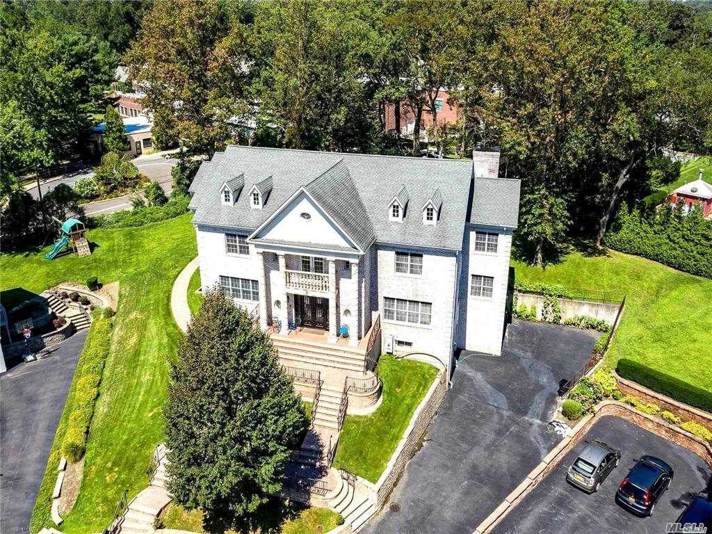 30 Roseanne Drive - Photo 1