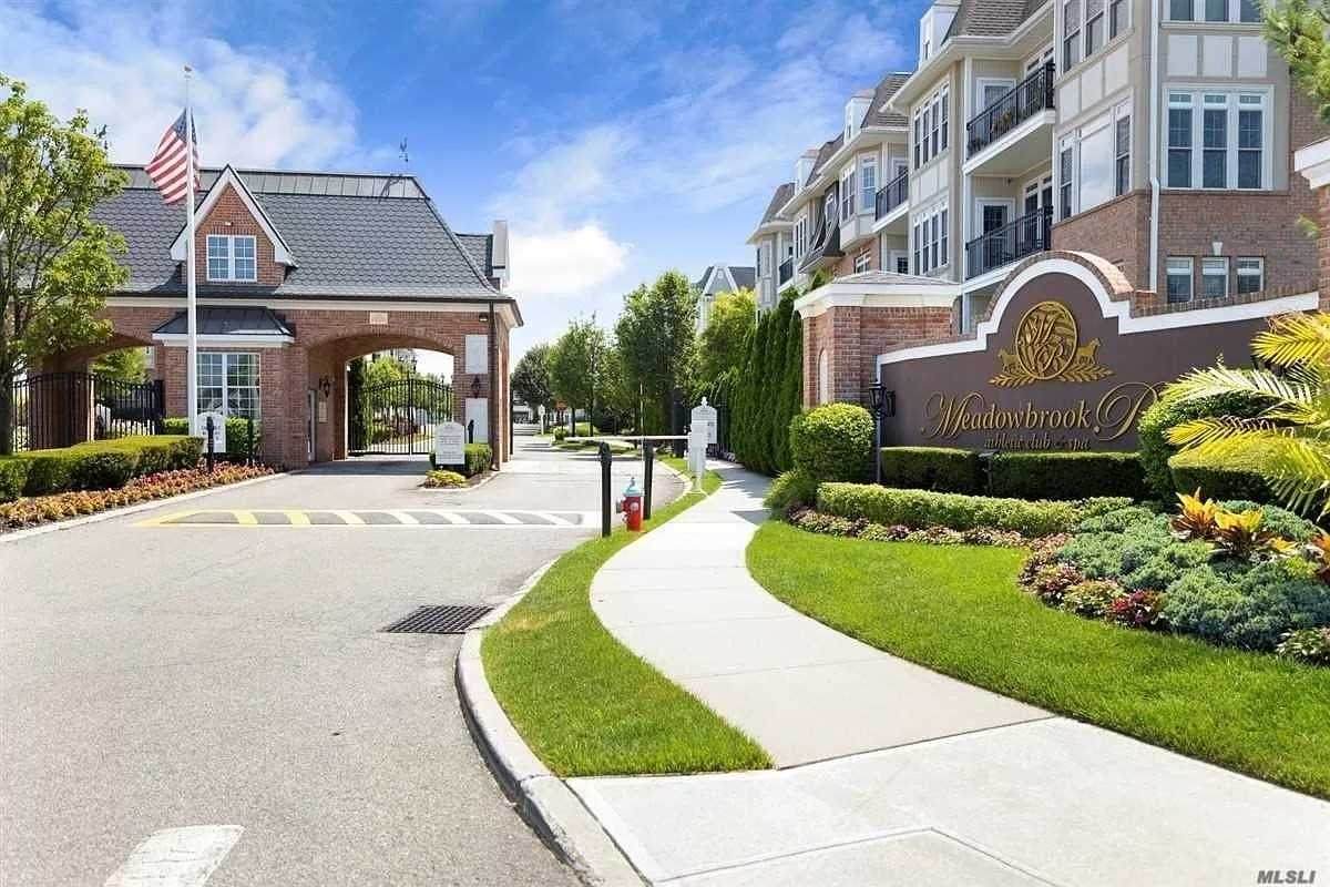 470 Pacing Way - Photo 1