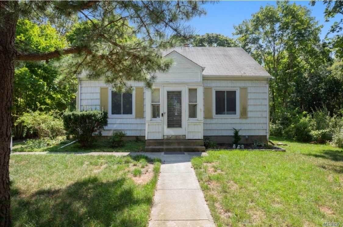 178 Veronica Street - Photo 1