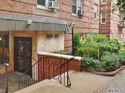 102-55 67 Drive - Photo 1