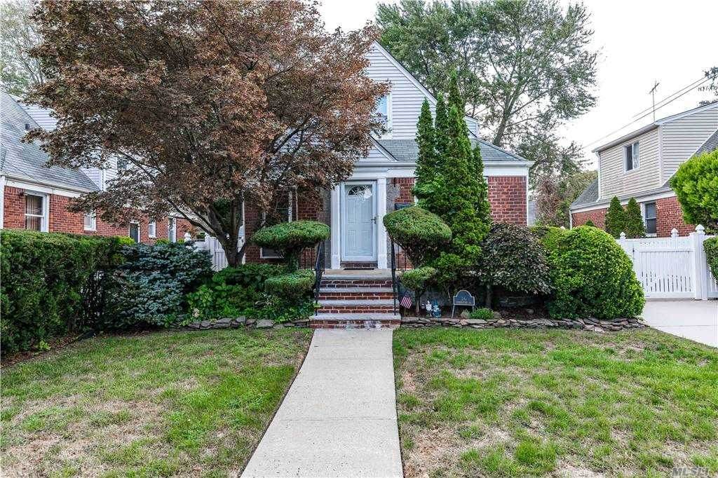 16 Crimson Avenue - Photo 1