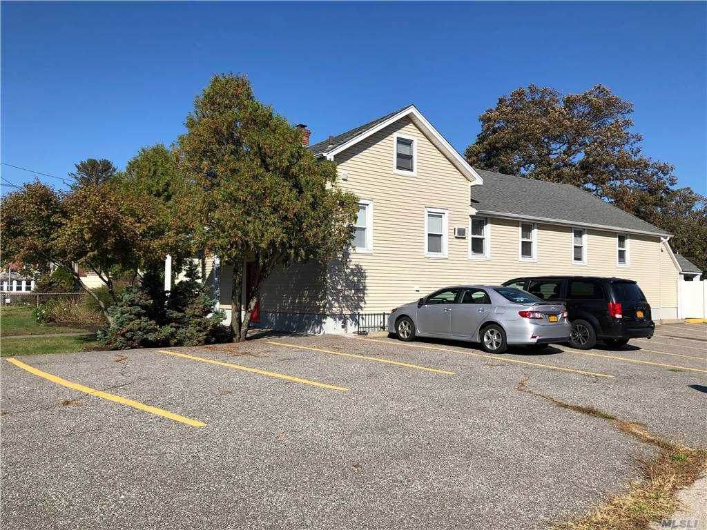 329 Great East Neck Road - Photo 1