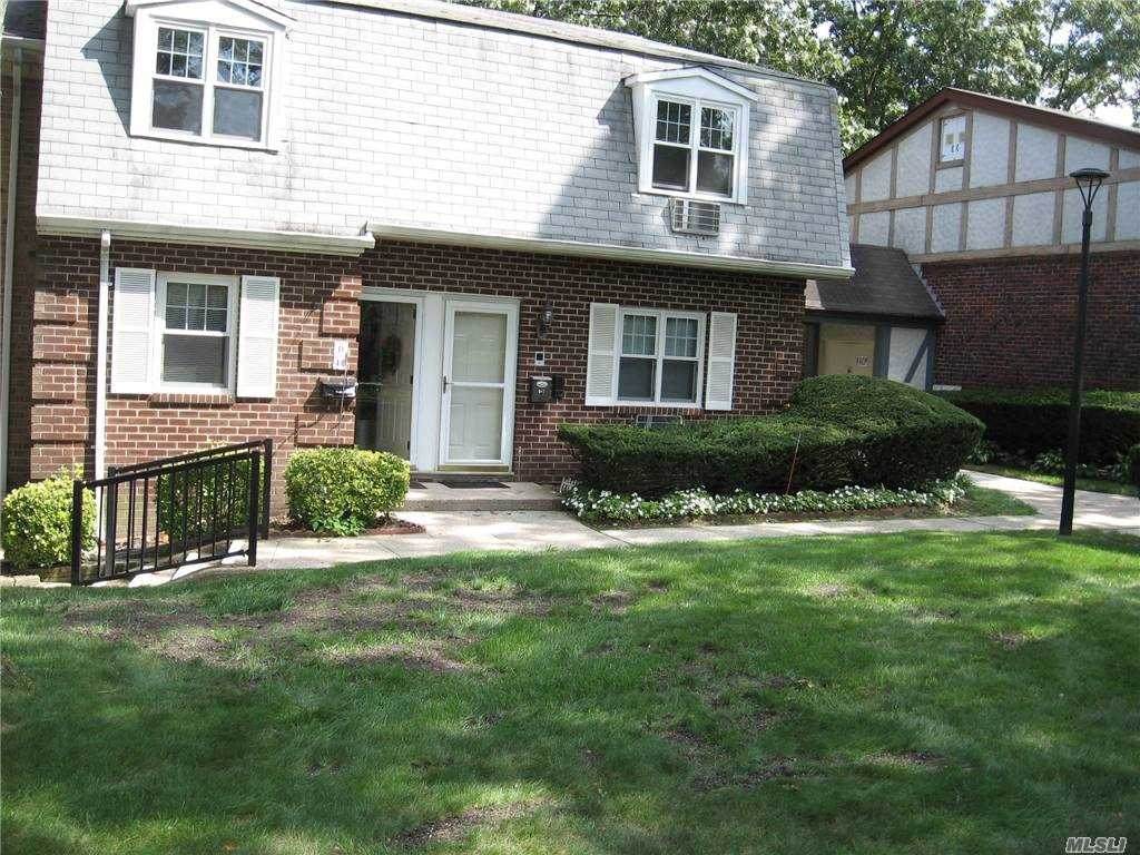11 Glen Hollow Drive - Photo 1