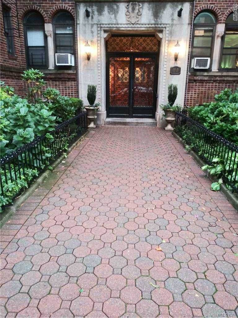 110-21 73 Road - Photo 1