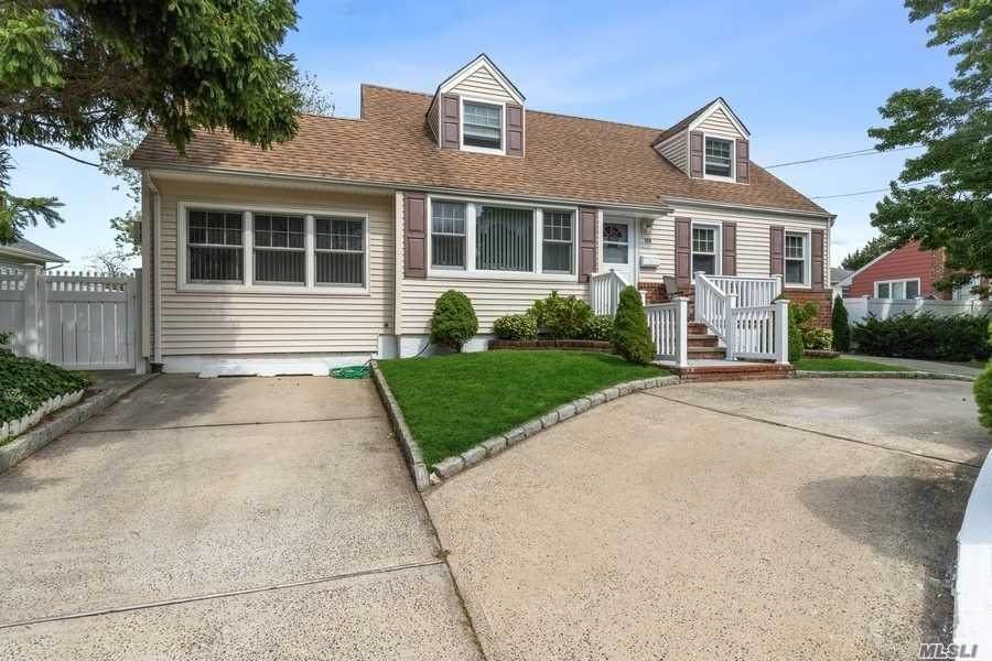 156 Block Boulevard - Photo 1