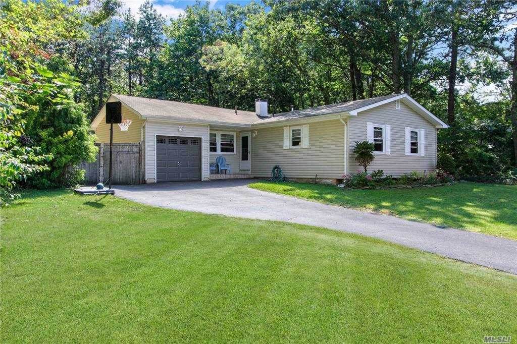 4 Grady Lane - Photo 1