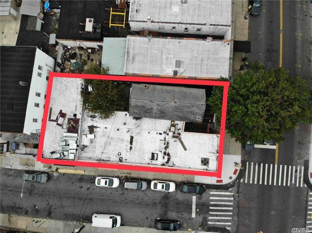 101-01 101st Avenue - Photo 1