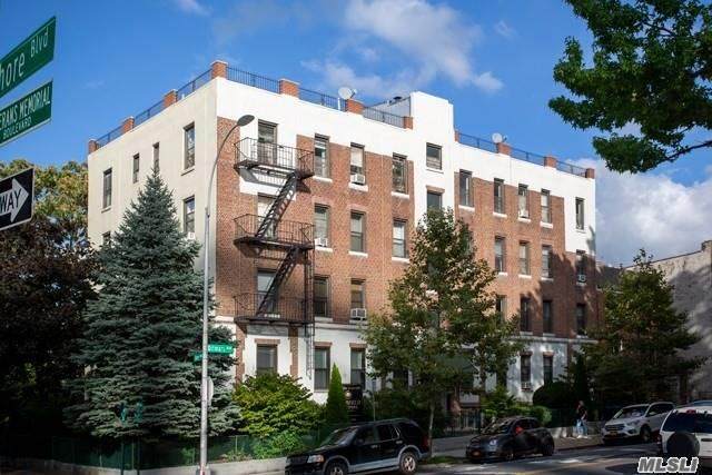 18-05 Ditmars Boulevard - Photo 1