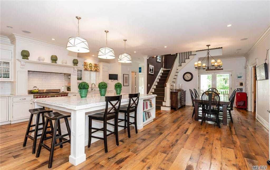 43 Hilton Avenue - Photo 1