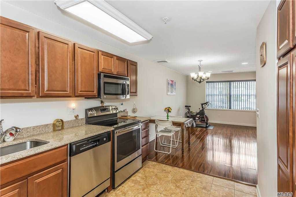 919 Willow Lane - Photo 1