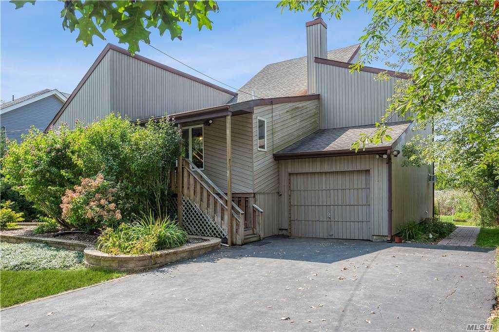 106 Crystal Beach Boulevard - Photo 1