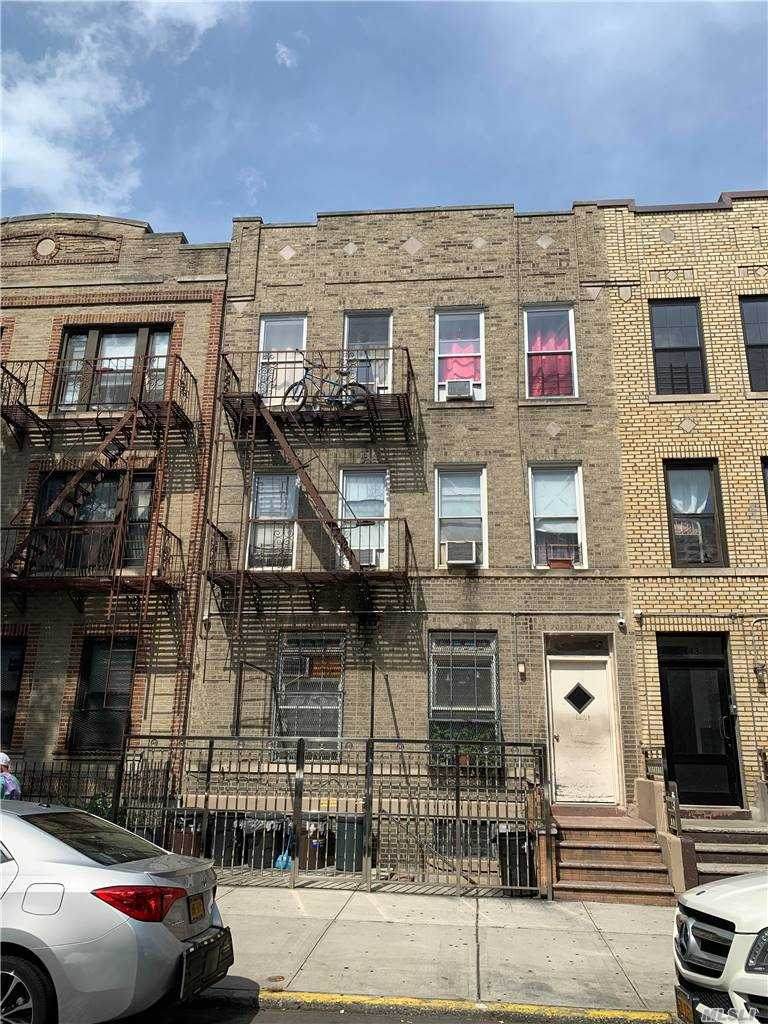 441 68 Street - Photo 1