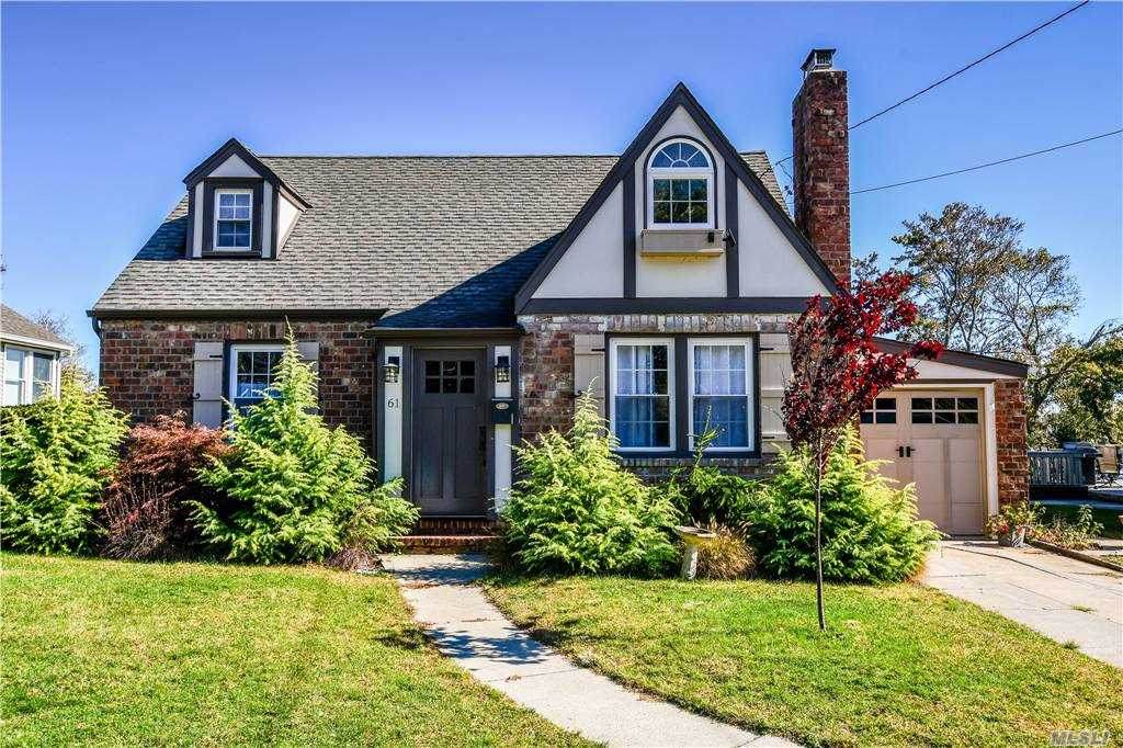 61 Lakeland Avenue - Photo 1
