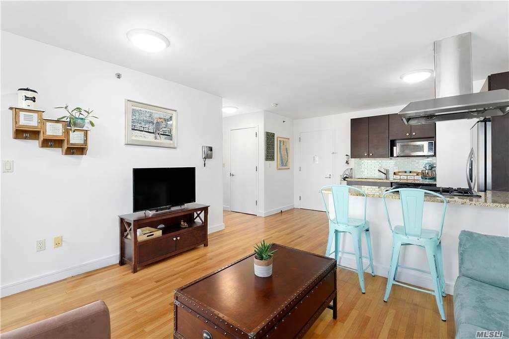 1610 Dekalb Avenue - Photo 1