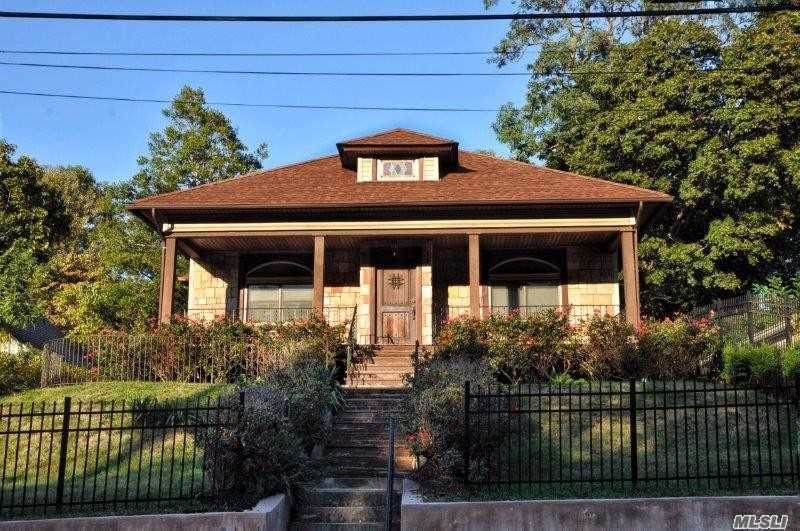 720 New York Avenue - Photo 1