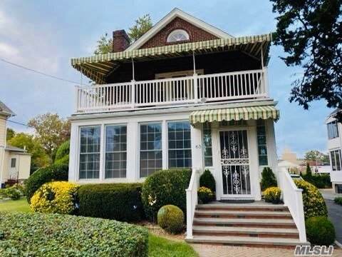 63 Memorial Place - Photo 1