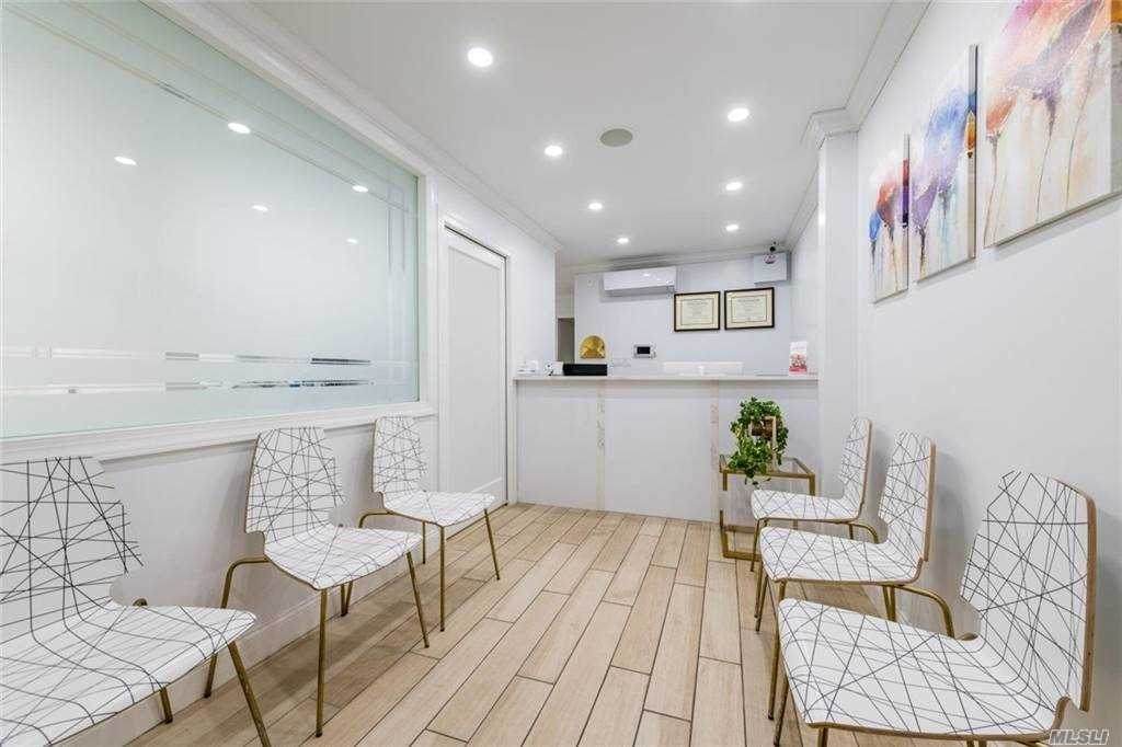 43-43 Kissena Boulevard - Photo 1