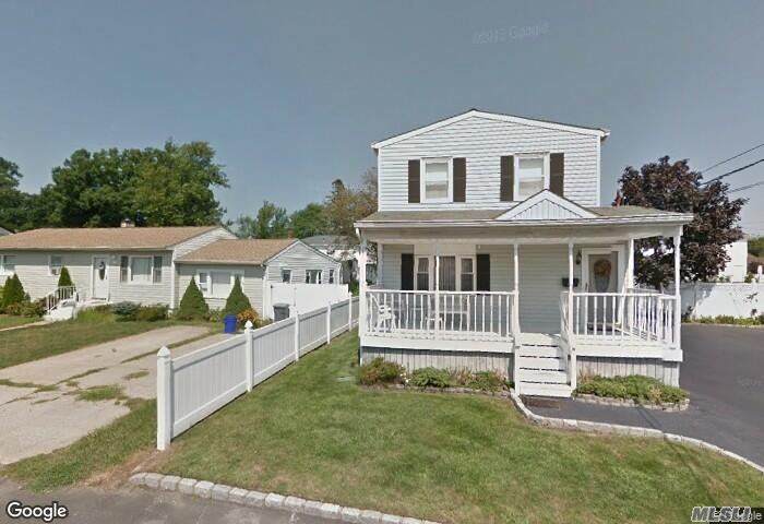 595 Outlook Avenue - Photo 1