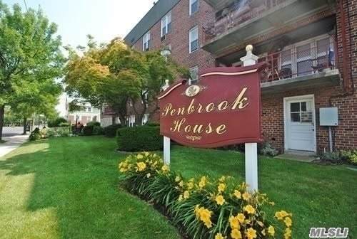 60 Hempstead Avenue - Photo 1