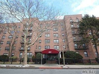 131-11 Kew Gardens Road - Photo 1