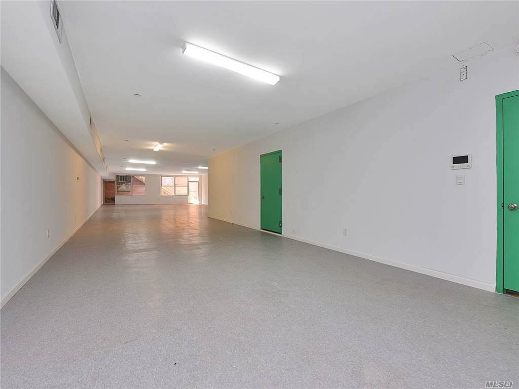 31-18 Union Street - Photo 1
