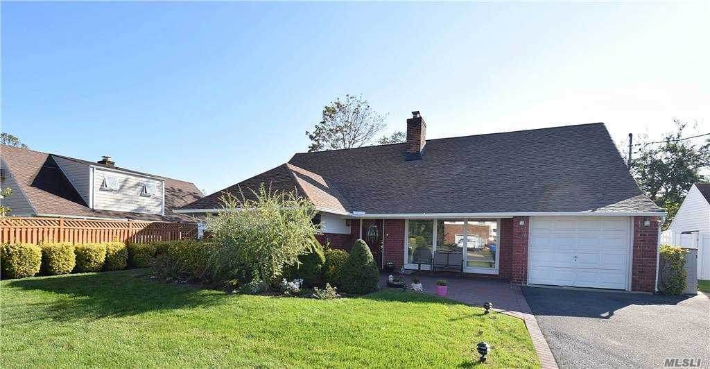 41 Emmet Avenue - Photo 1