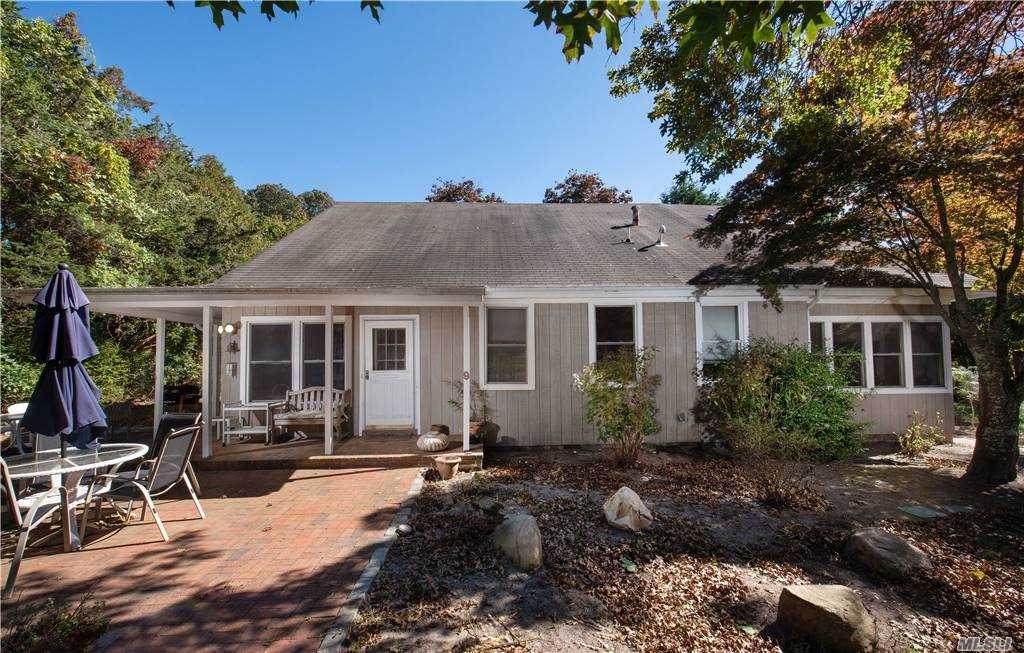 9 Walker Court - Photo 1
