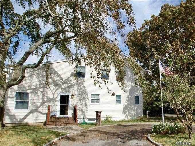 301 Oak Neck Road - Photo 1