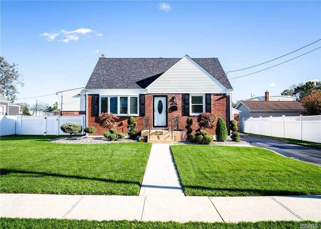 1700 Harton Avenue - Photo 1