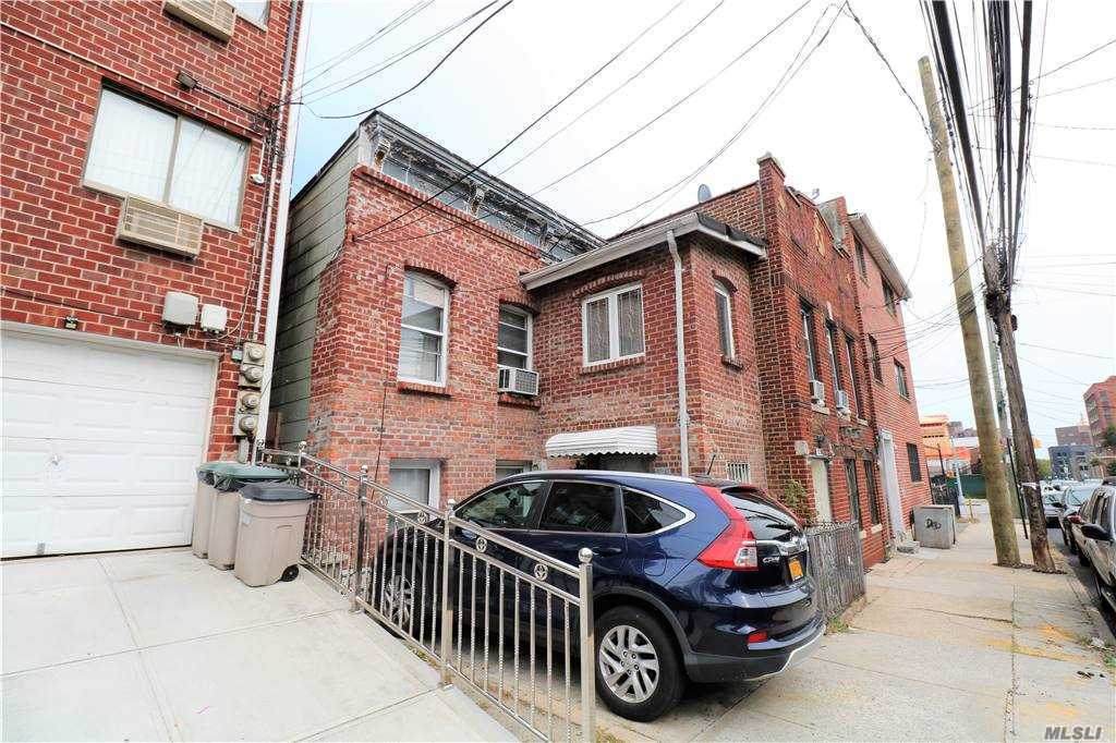 57-29 Waldron Street - Photo 1