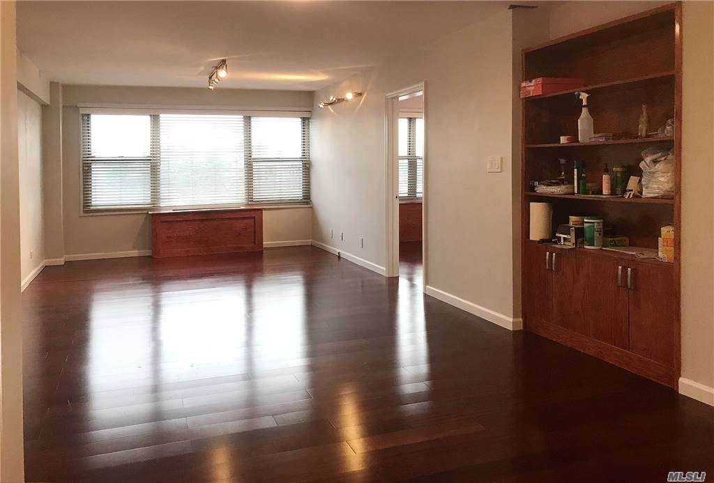 107-40 Queens Boulevard - Photo 1