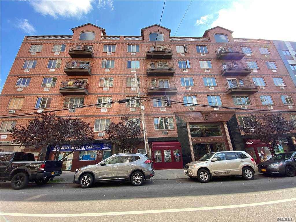 140-26 Cherry Avenue - Photo 1