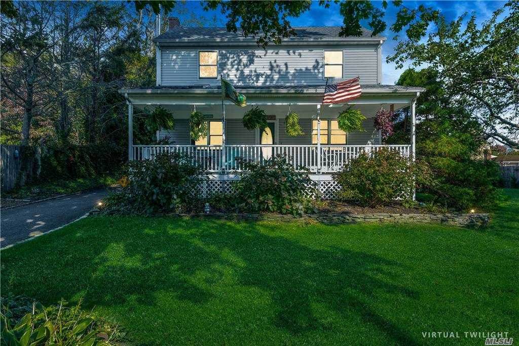 26 Railroad Avenue - Photo 1