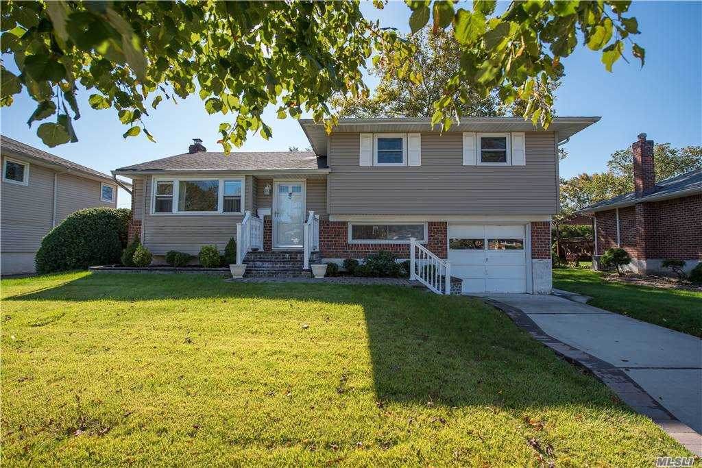 15 Eleanor Lane - Photo 1