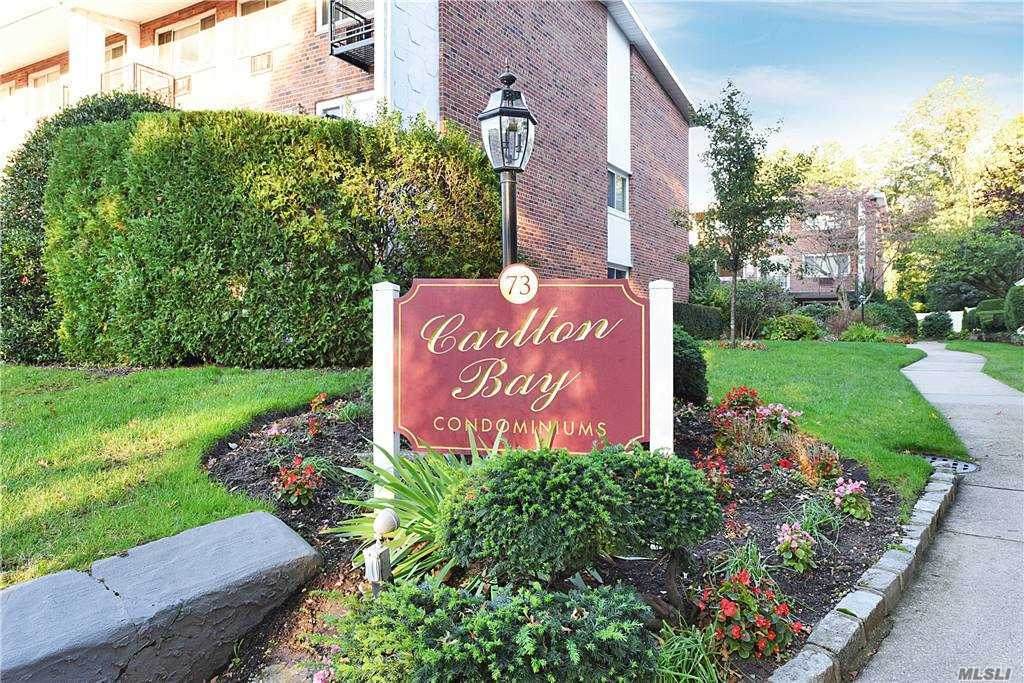 73 Carlton Avenue - Photo 1