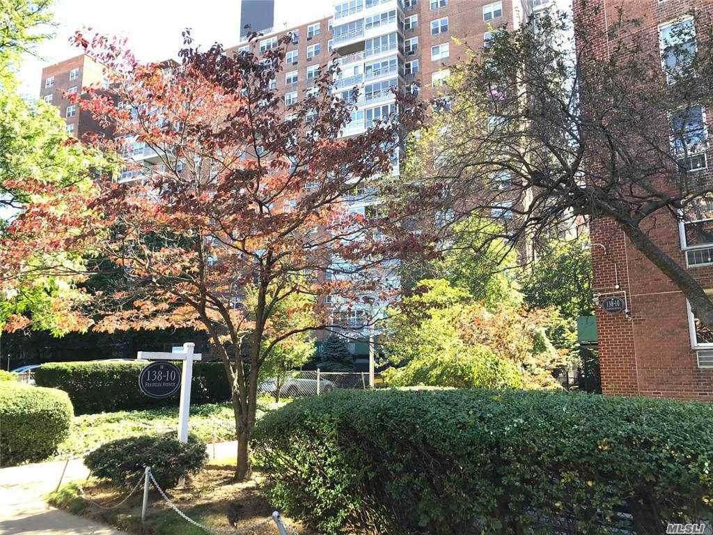 138-10 Franklin Ave - Photo 1