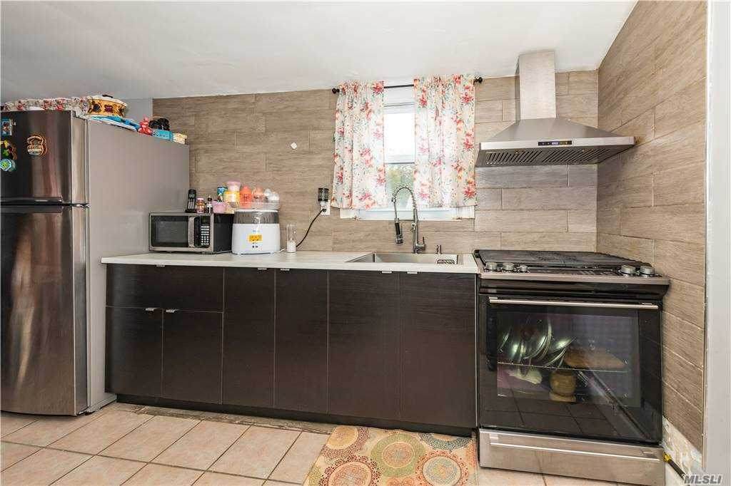 249 Wallace Street - Photo 1