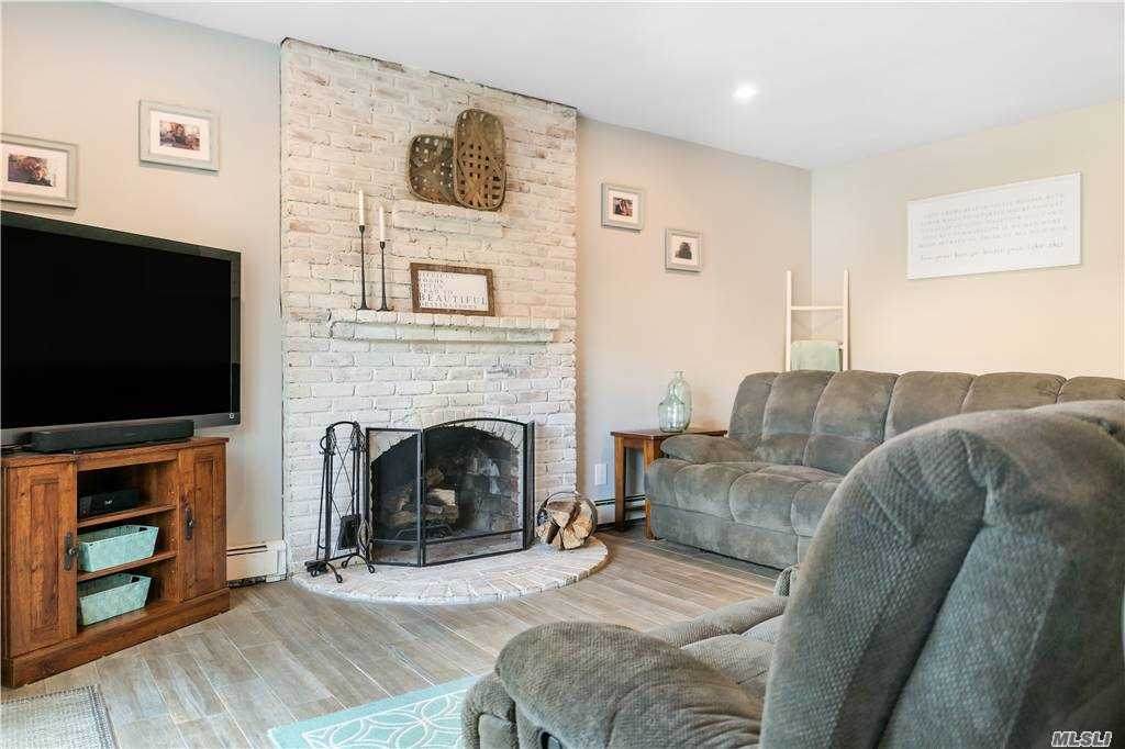 23 Maplewood - Photo 1