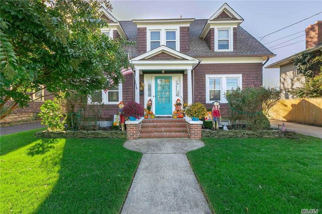 276 Oak Street - Photo 1