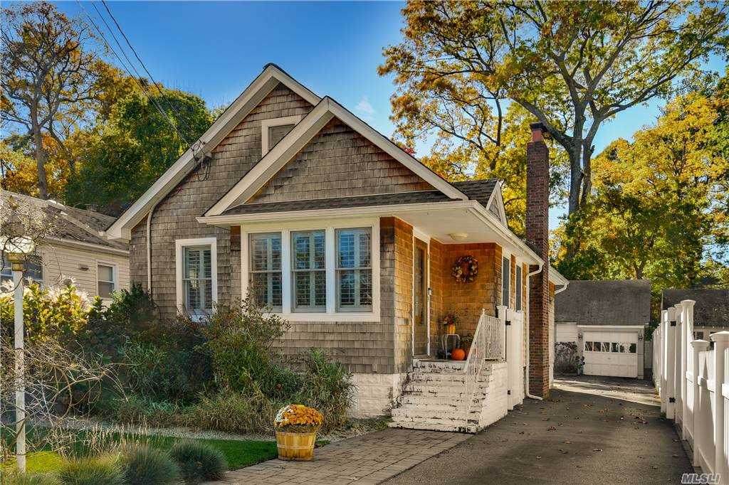 910 Washington Drive - Photo 1
